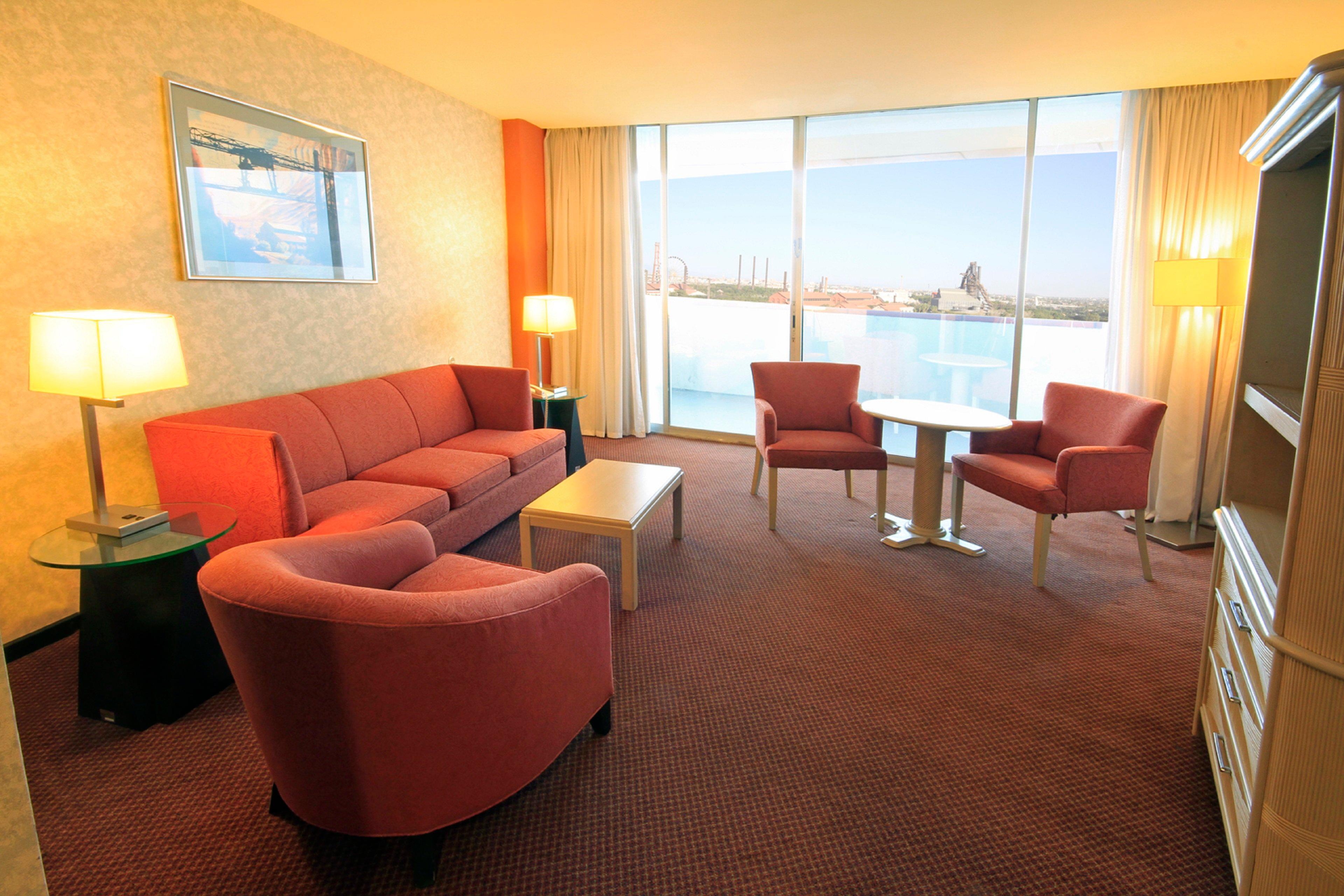 Holiday Inn Monterrey-Parque Fundidora By Ihg Esterno foto Living room